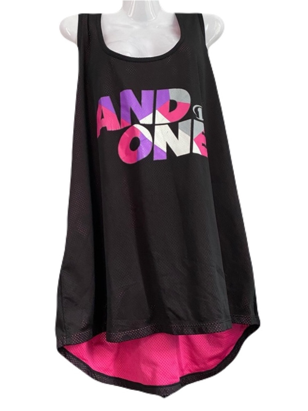 Wmn’s Basketball Top And One